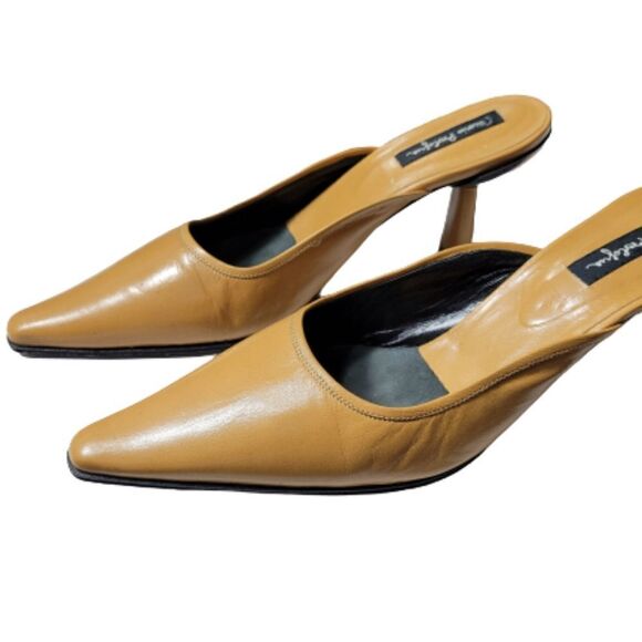 Italian shoe  - Picture 2 of 9